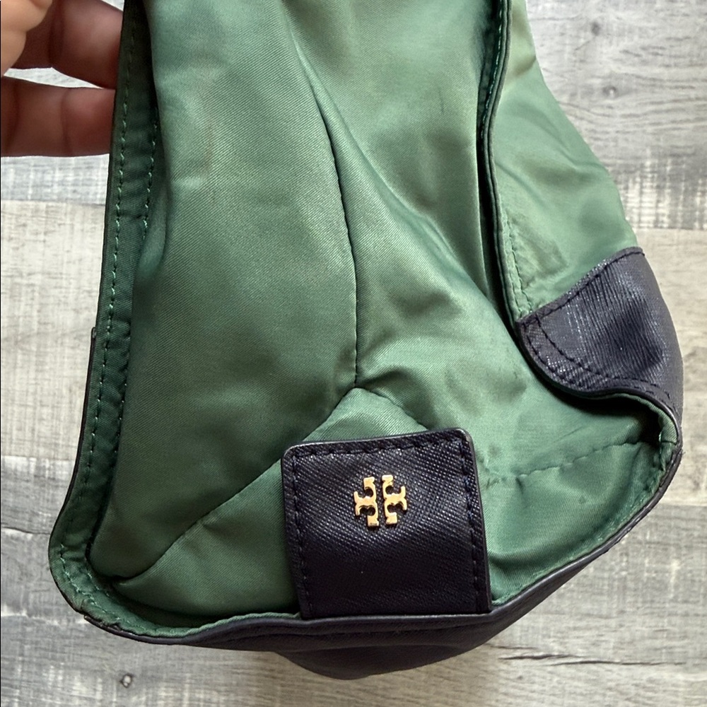 Tory Burch Green and Black Tote Bag - Picture 10 of 11